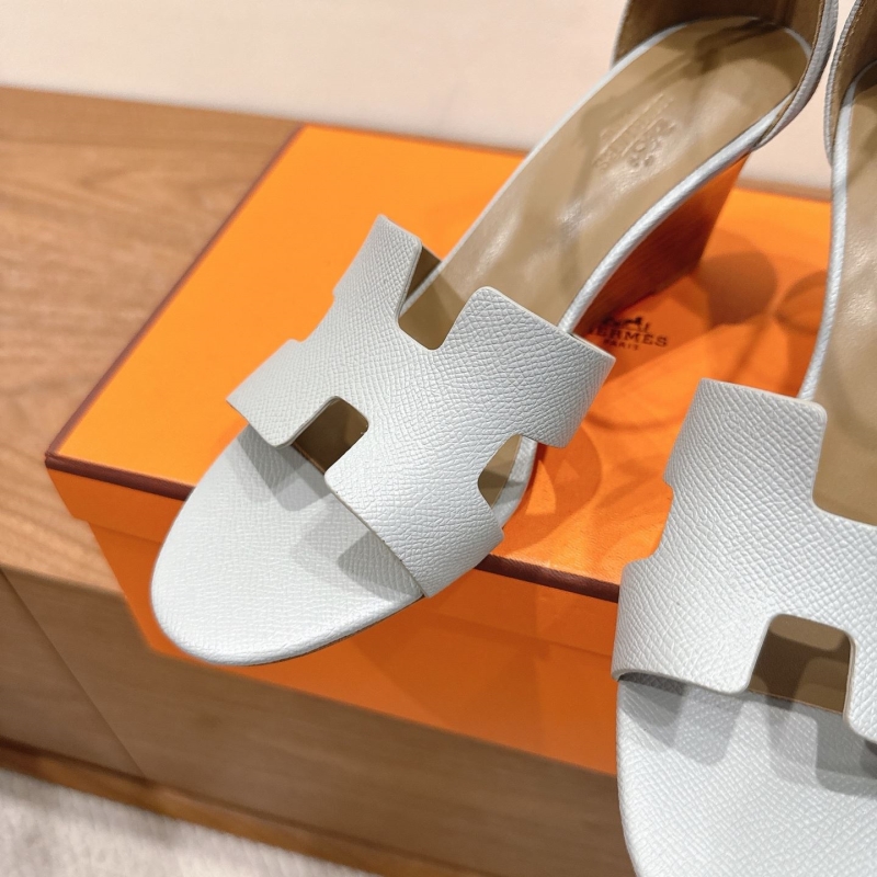 H**me5 sandals
